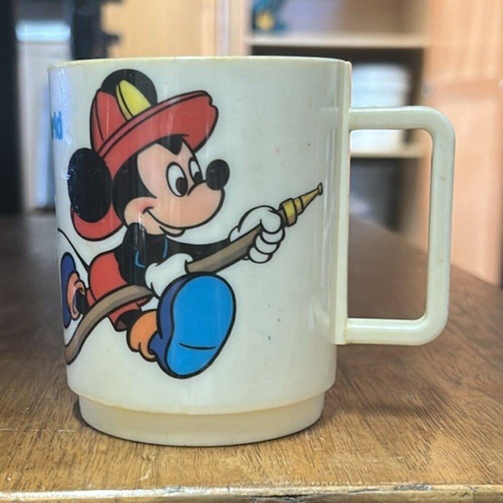 Walt Disney Productions Disney Mug Mickey Mouse & Goofy Character Theme